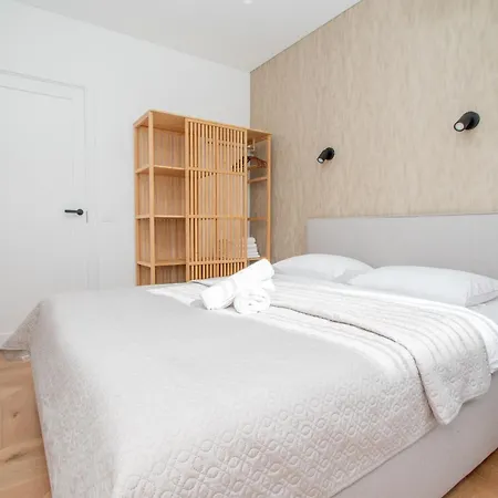 Cohost I Cozy With Stunning Forest View * Palanga